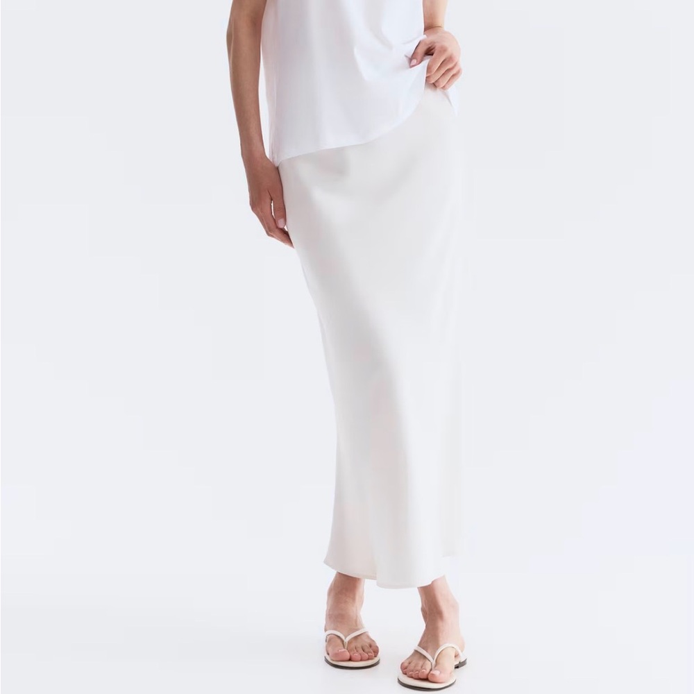 H&M Cream Satin Skirt